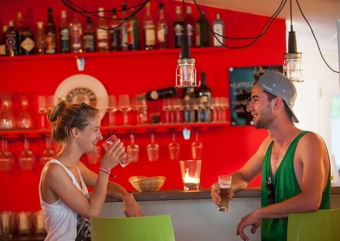 Bar